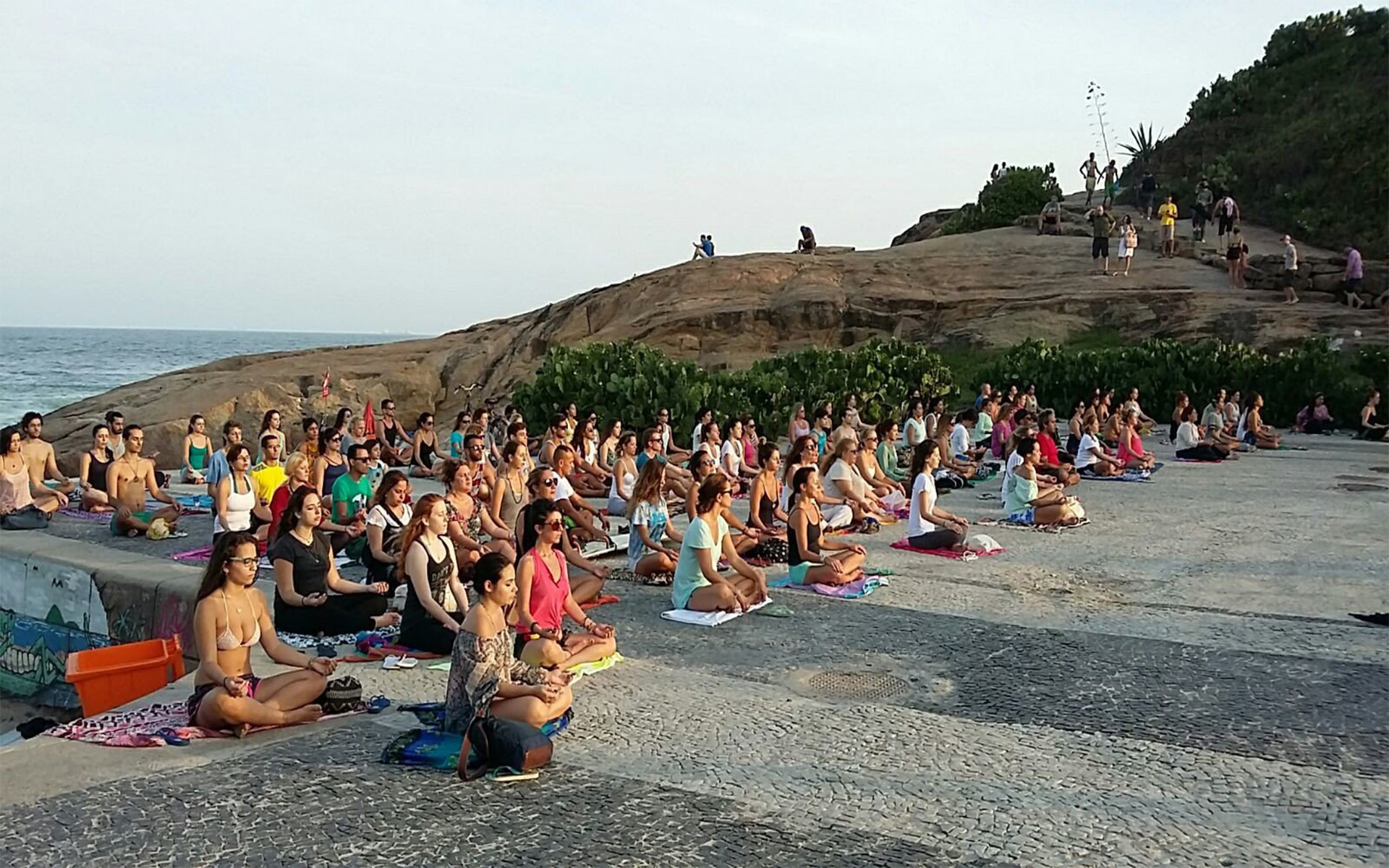 Meditação do Sol no Arpoador